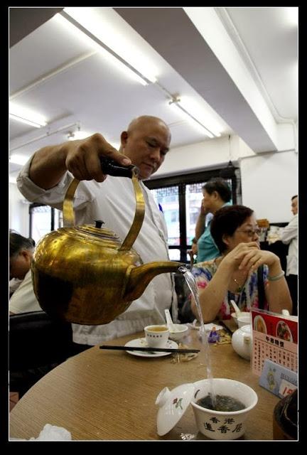 餐厅茶壶嘴摆放的方向_壶茶餐厅_餐厅茶壶漂洗方法