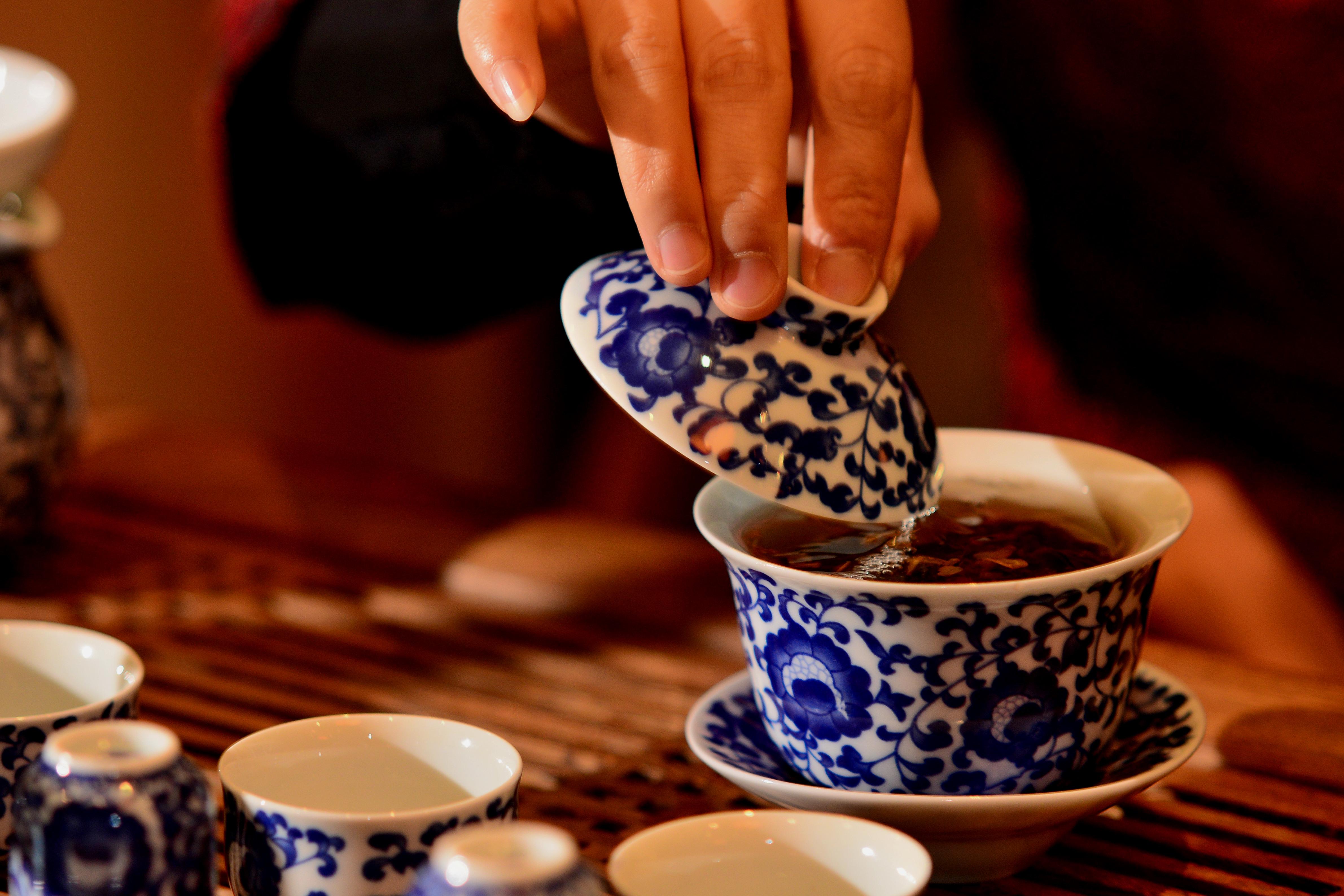 餐厅茶壶嘴摆放的方向_壶茶餐厅_餐厅茶壶漂洗方法